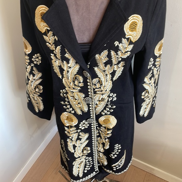 💖 Unique Embroidered Jacket - Picture 5 of 15